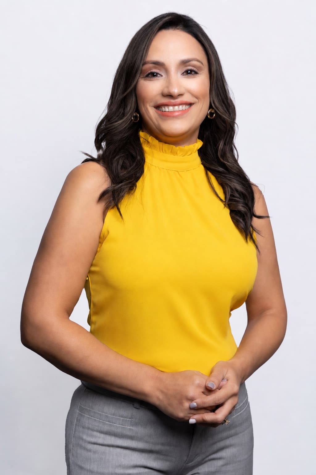 Annelis Ortiz — Prestamista y Agente de Bienes Raíces
